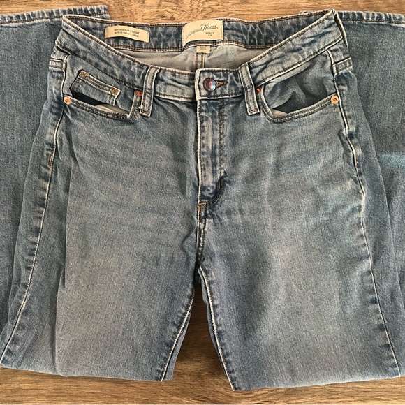 Universal Thread Women's Blue Straight Leg Jeans - Picture 3 of 7